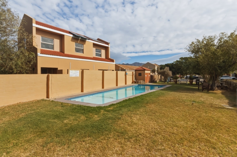 3 Bedroom Property for Sale in Fairview Golf Estate Western Cape